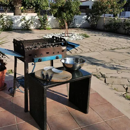Σπίτι διακοπών Cosy Detached Vacation House, Close To The Beach, With Bbq And Private Garden Βορόκλινη
