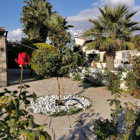 Σπίτι διακοπών Cosy Detached Vacation House, Close To The Beach, With Bbq And Private Garden *